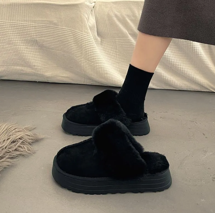Fluff Tower Platform Slippers in Black