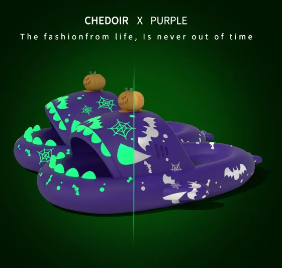 Glow Chomp Holiday Slides in Purple